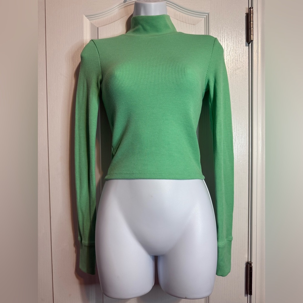 American Eagle Green Fitted Cropped Turtle Neck Sweater XS‎ 🐢